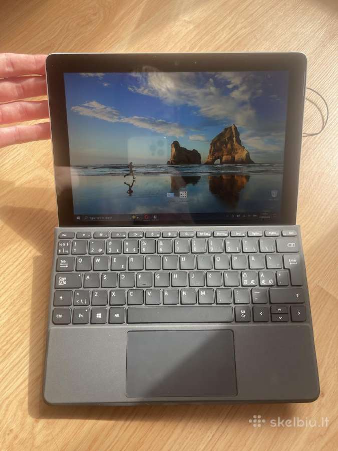 Microsoft Surface Go 8gb RAM 128gb, mažai naudotas