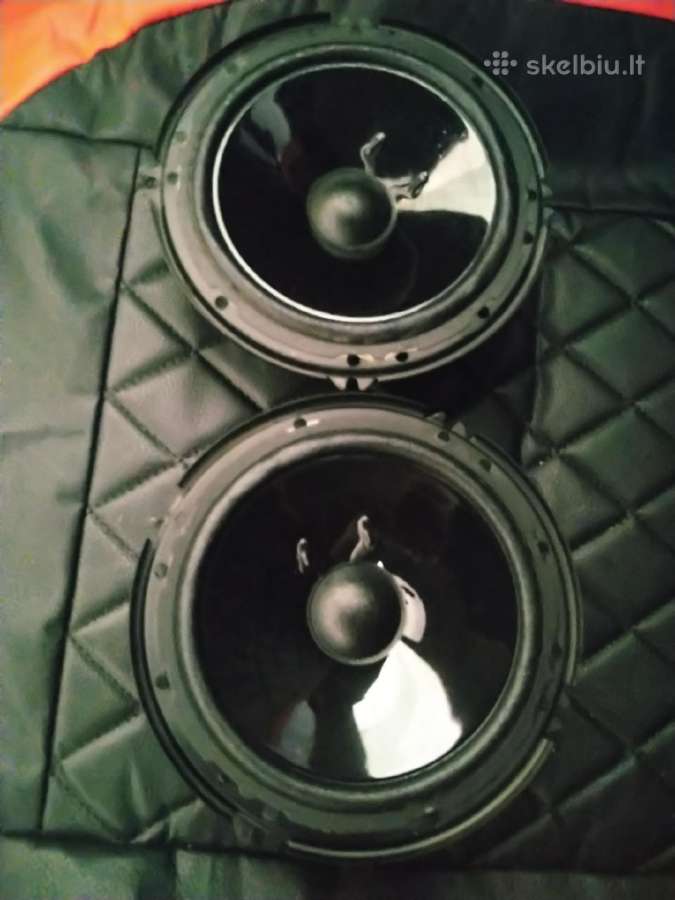 Parduodu JVC automobilinės koloneles