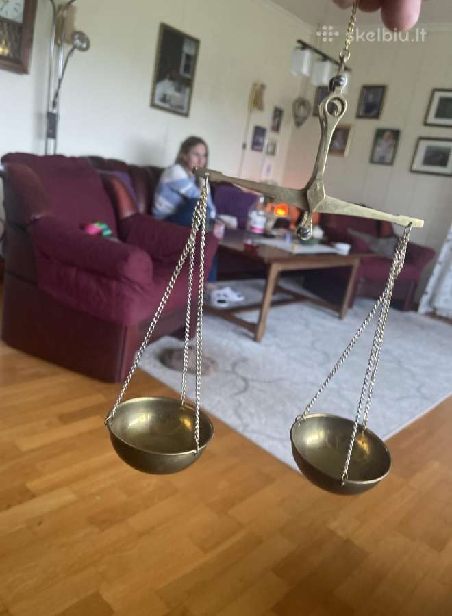 Žalvarines aukso svarstikles senuovines
