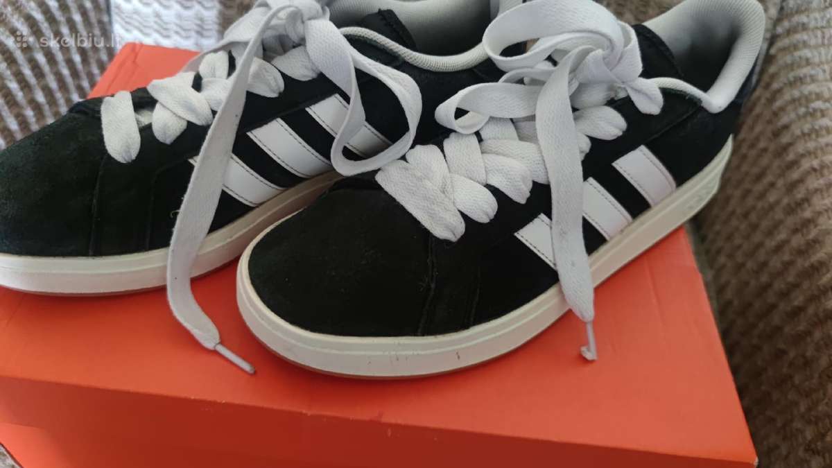 Adidas Kedai