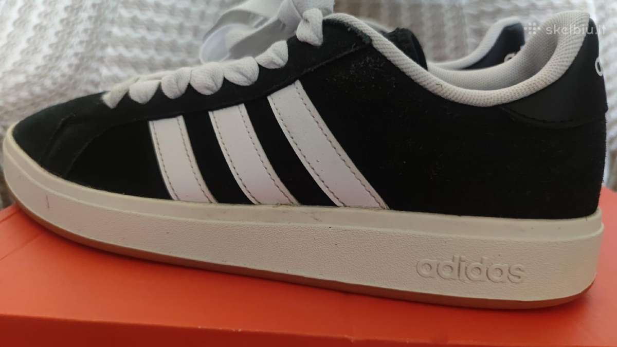 Adidas Kedai - nuotraukos Nr. 2