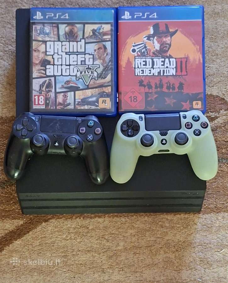 Parduodu playstation 4 pro.