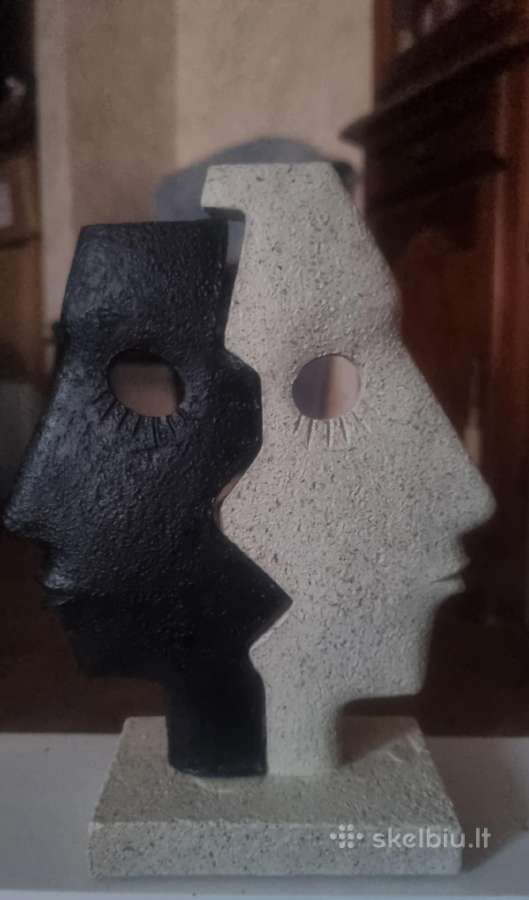 Skulpturele Du veidai