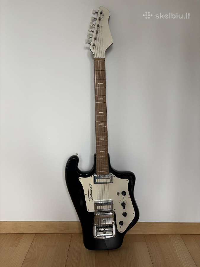 Tonika Эгс-650 - vintažinė elektrinė gitara