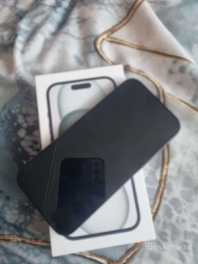 iPhone 15