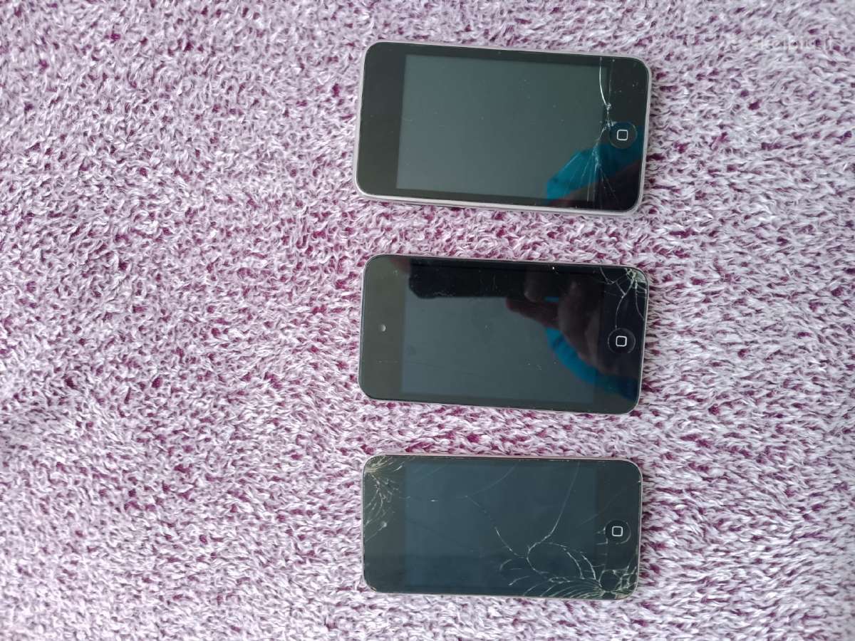 iPod grotuvai 3vnt