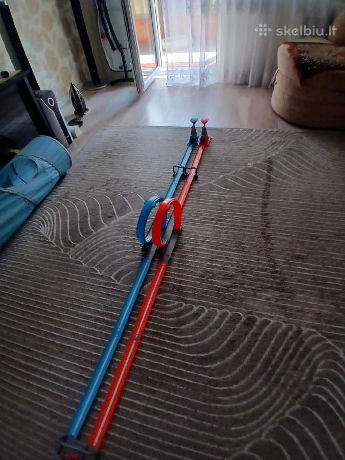 Parduodu Hot Wheels Action