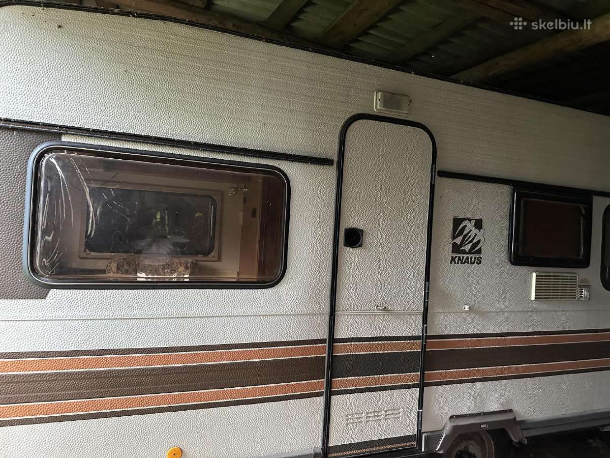Parduodamas kemperis-priekaba