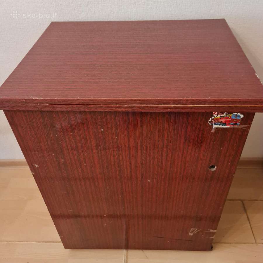 Siuvimo mašina Čaika elektrinė - nuotraukos Nr. 2