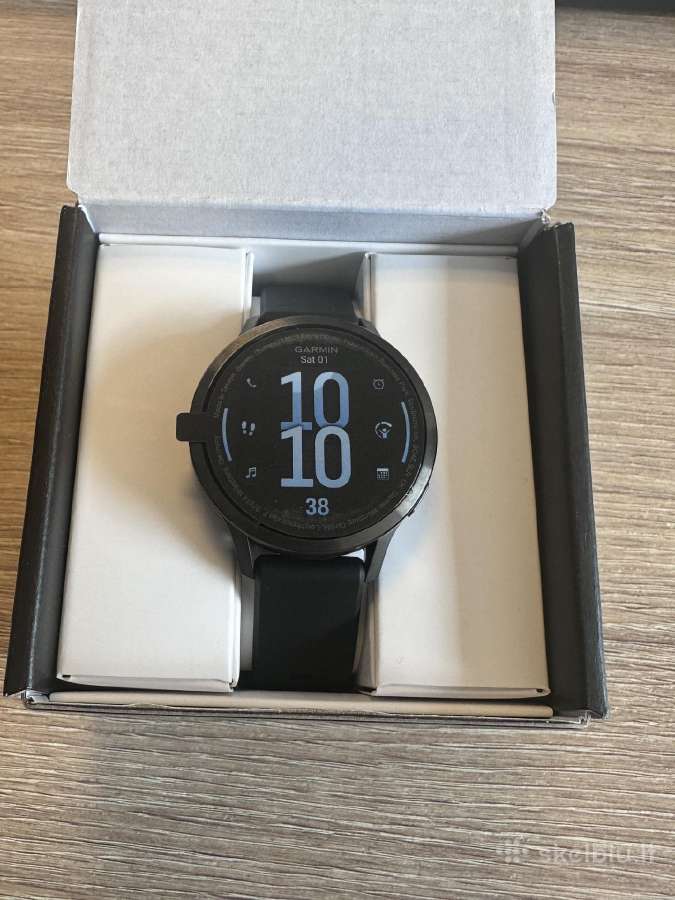 Garmin Venu 4 41mm Slate/black Silicone Band
