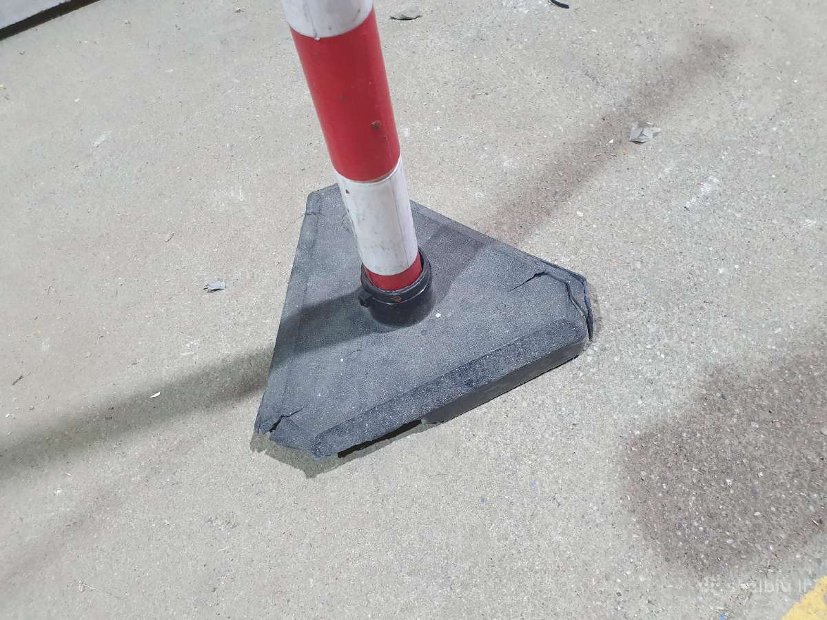 Plastikiniai stulpeliai ir grandininiai atitvarai - nuotraukos Nr. 7