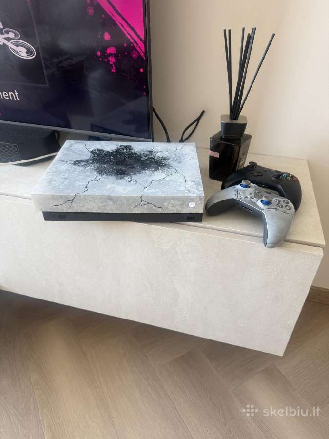 Xbox one x 1tb gears 5edition