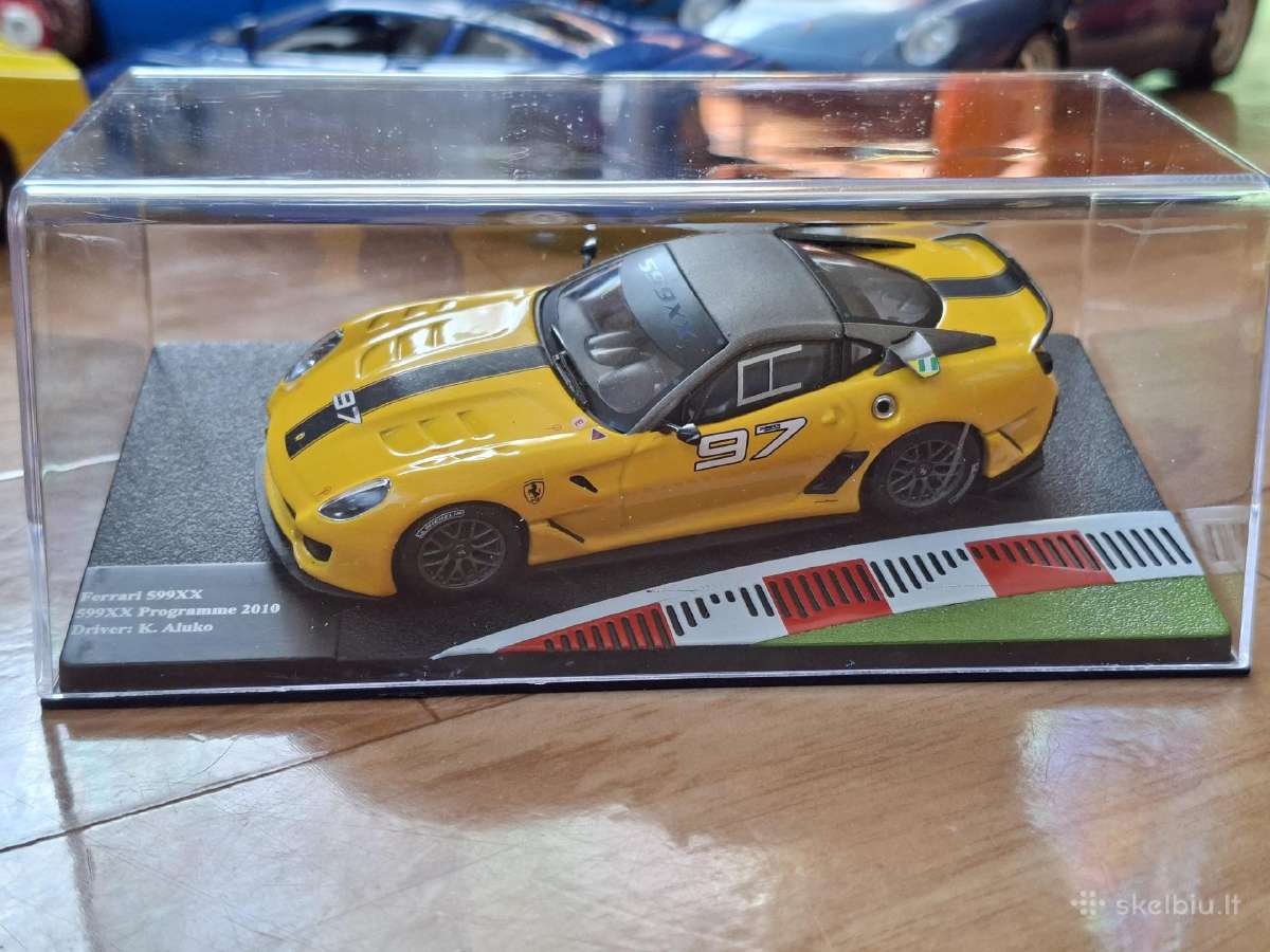 1:43 Ferrari 599xx