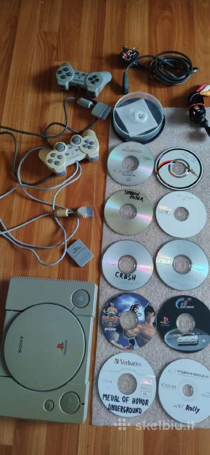 Playstation1 su žaidimais