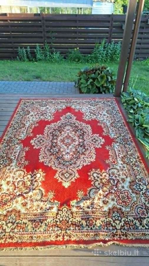 Kilimas 200x280 cm.