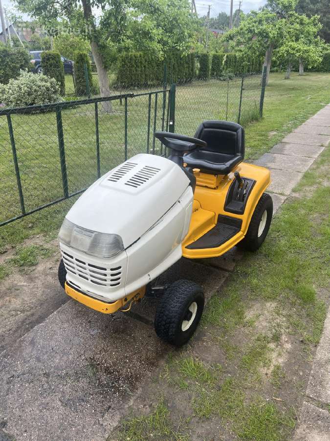 Cub Cadet 2000 Series 16 Ag vejos traktoriukas