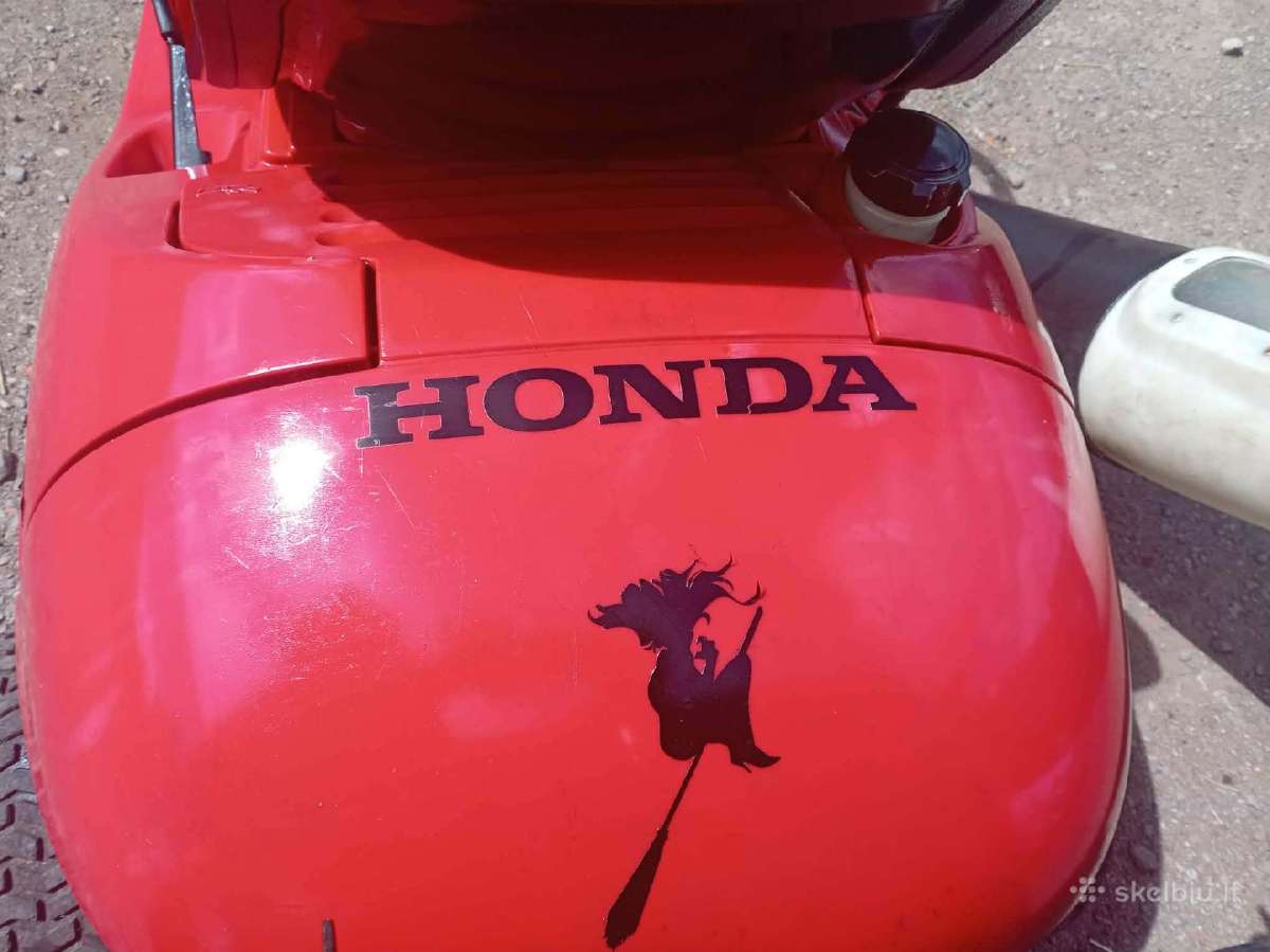 Vejos traktoriukas Honda 1011 - nuotraukos Nr. 3