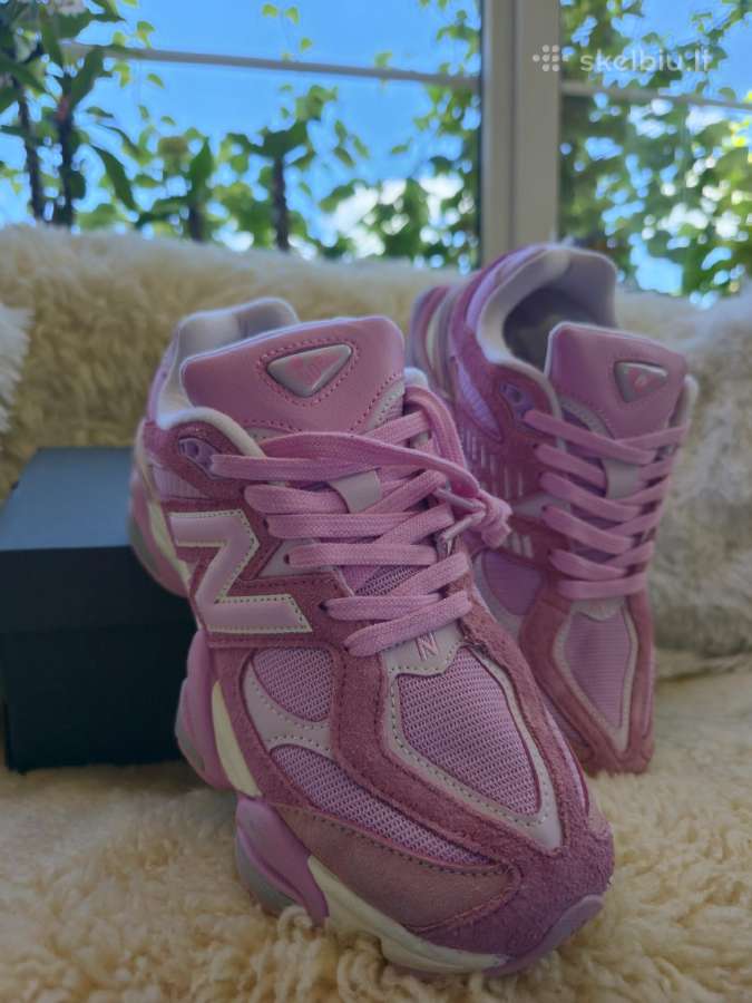 Įvairių dizainų New Balance 9060 kedai