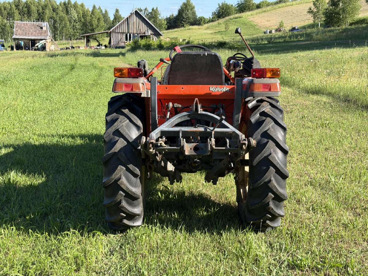Mini traktorius Kubota Gl260d - nuotraukos Nr. 5