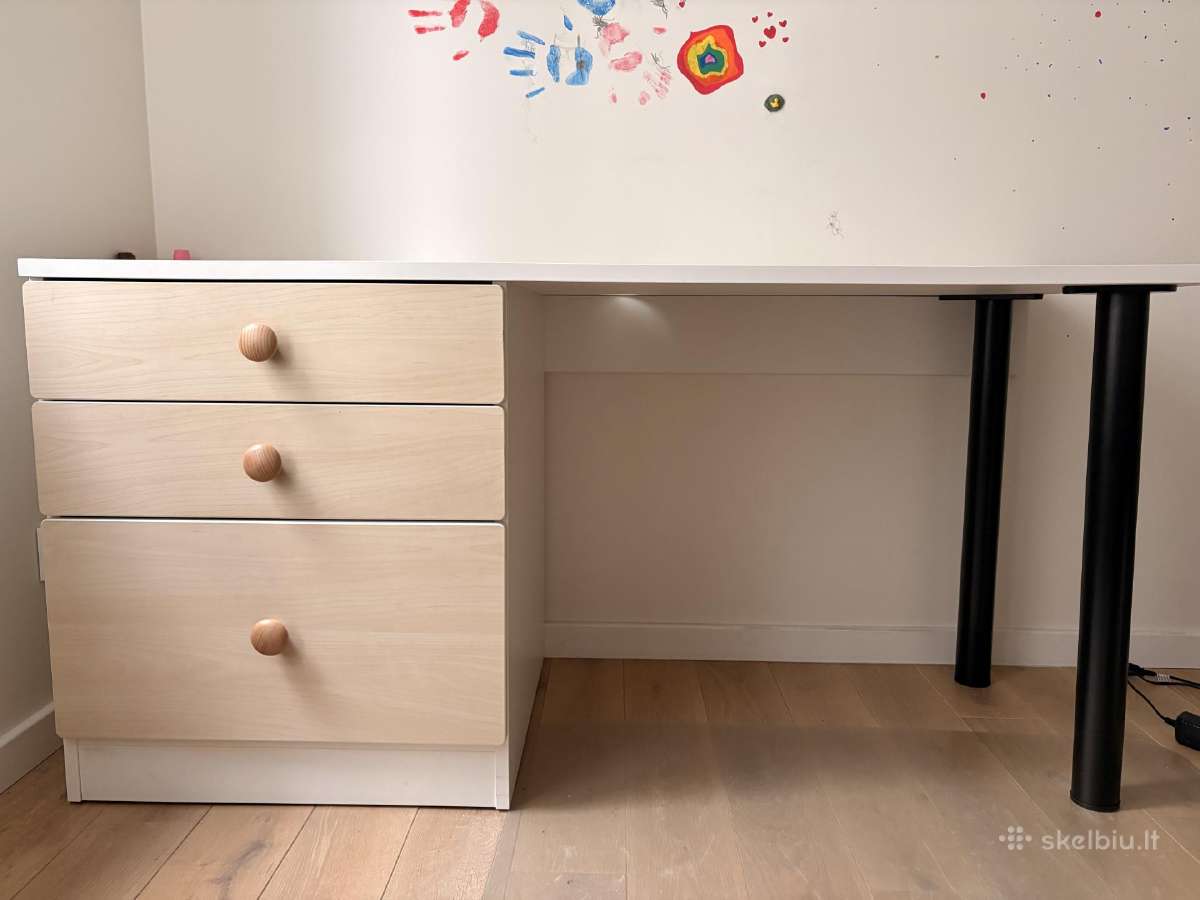 Stalas pradinukui su reguliuojamo aukščio kėde - nuotraukos Nr. 3