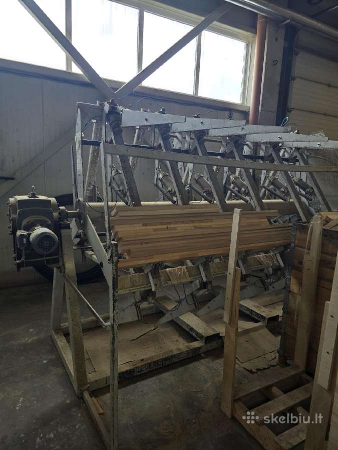 Karuselinis skydų klijavimo presas Stromab St3000
