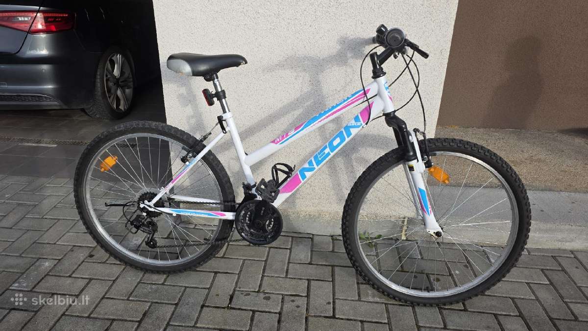 Tvarkingas dviratis paaugliui/ei 18 begiu.