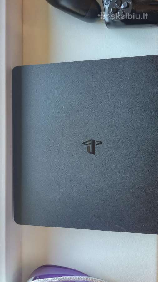 Parduodu ps4 slim 500gb