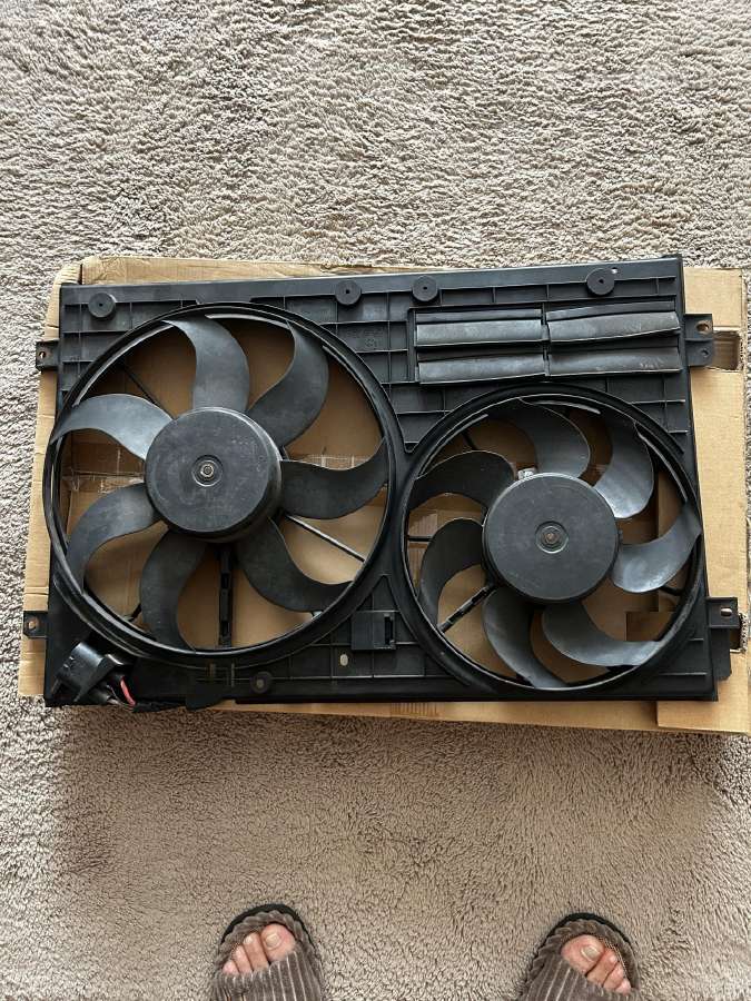 „volkswagen“ radiatoriaus ventiliatorius