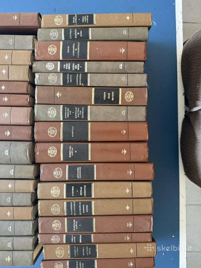 Pasaulinės. Literaturos knygų kolekcija - nuotraukos Nr. 2