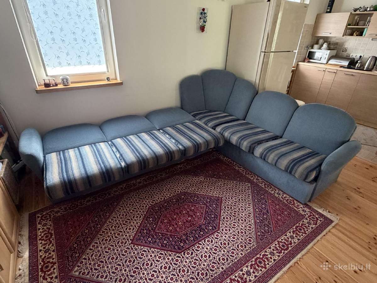 Atiduodamas kampas ir fotelis