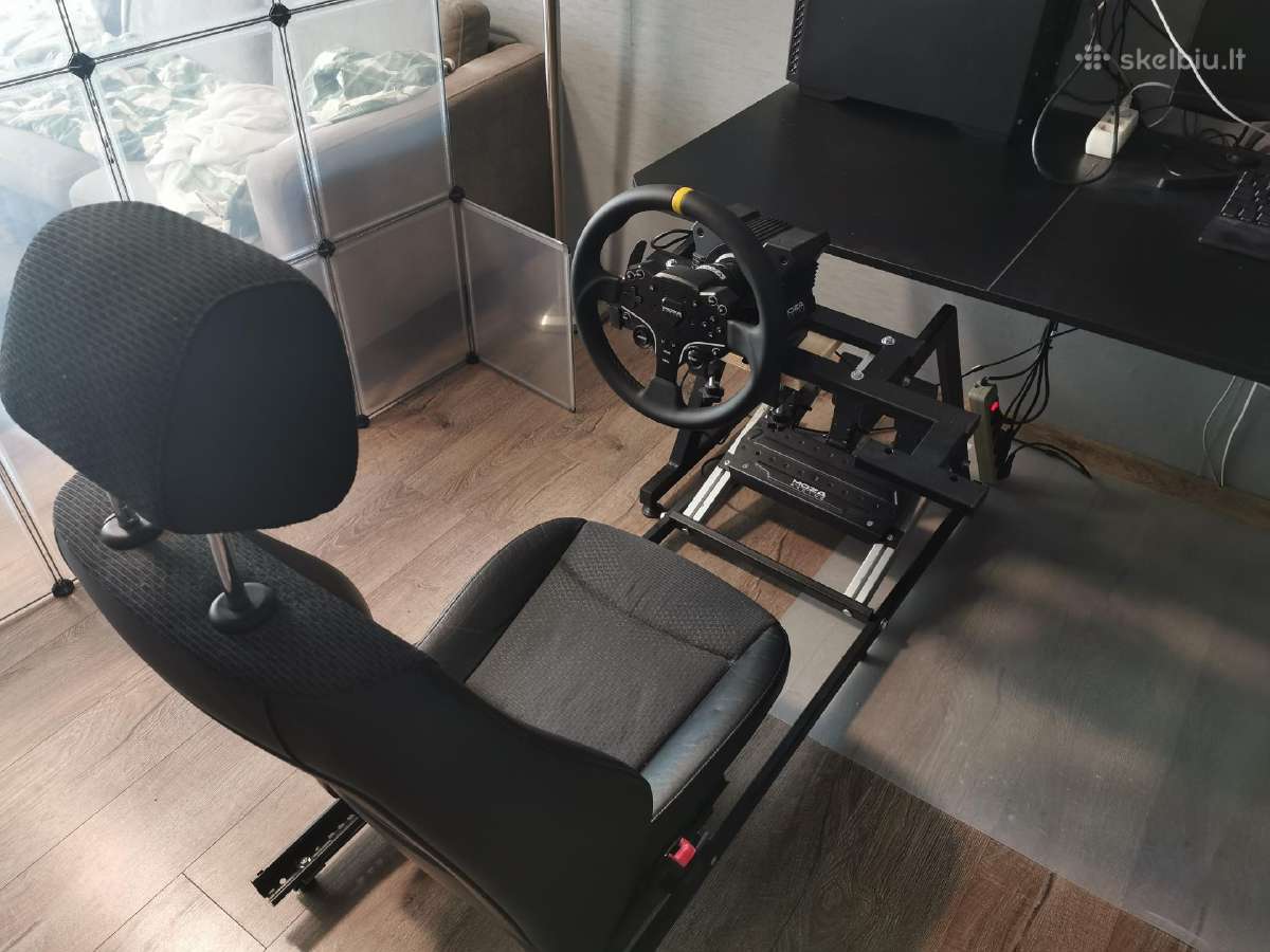 Moza R5 bundle & cockpit