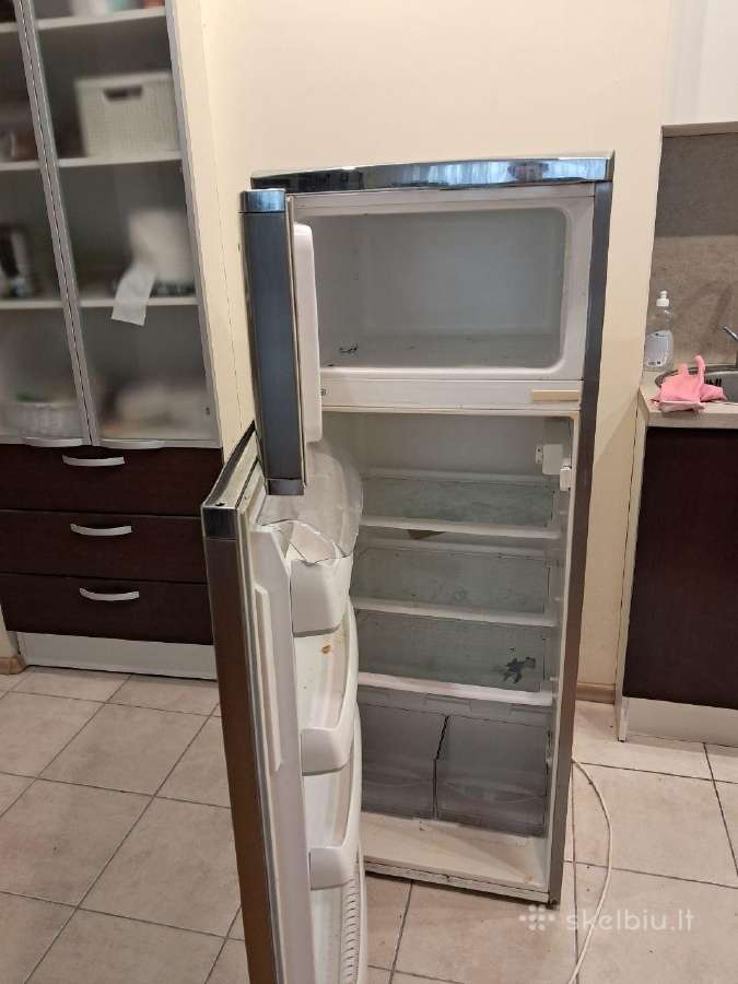 Naudotas itališkas šaldytuvas Ardo Fdp24ax-2h.