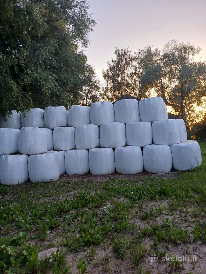 Pardudu šienainio rulonus 25 kaina