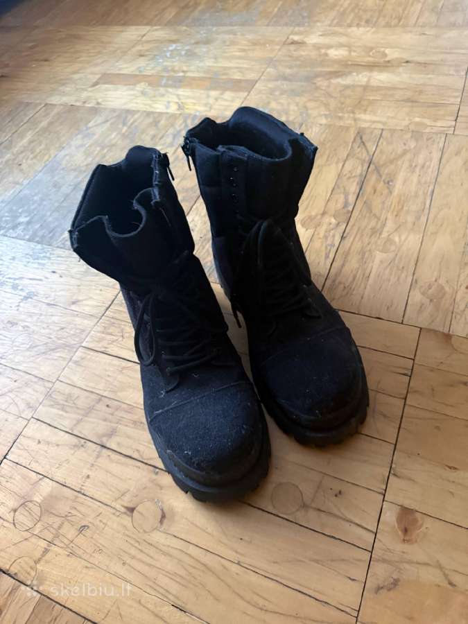 Balenciaga Strike