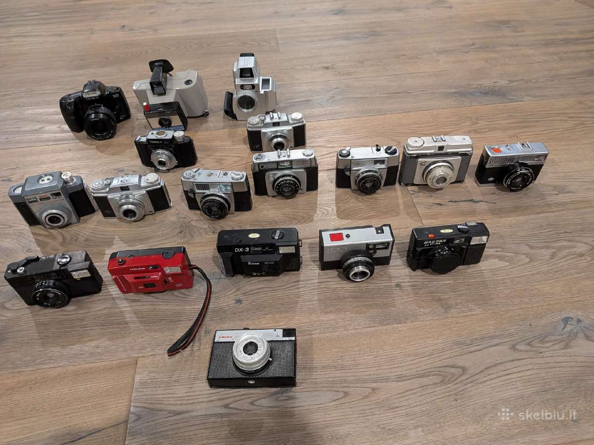 Vintažiniai fotoaparatai dekorui, yra veikiančių