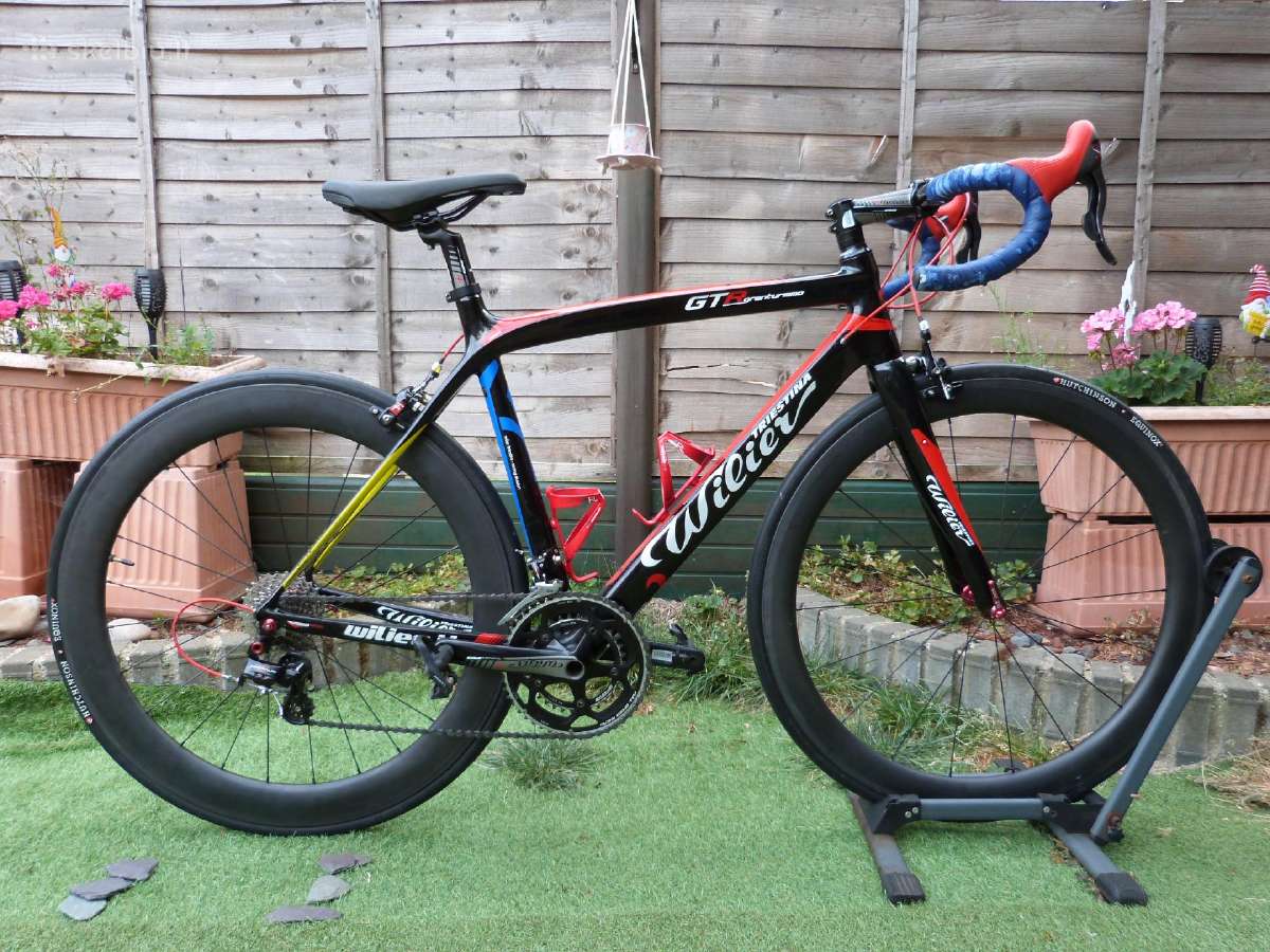 Wilier Triestina Gtr Carbon Road Bike. Rrp 2800€.