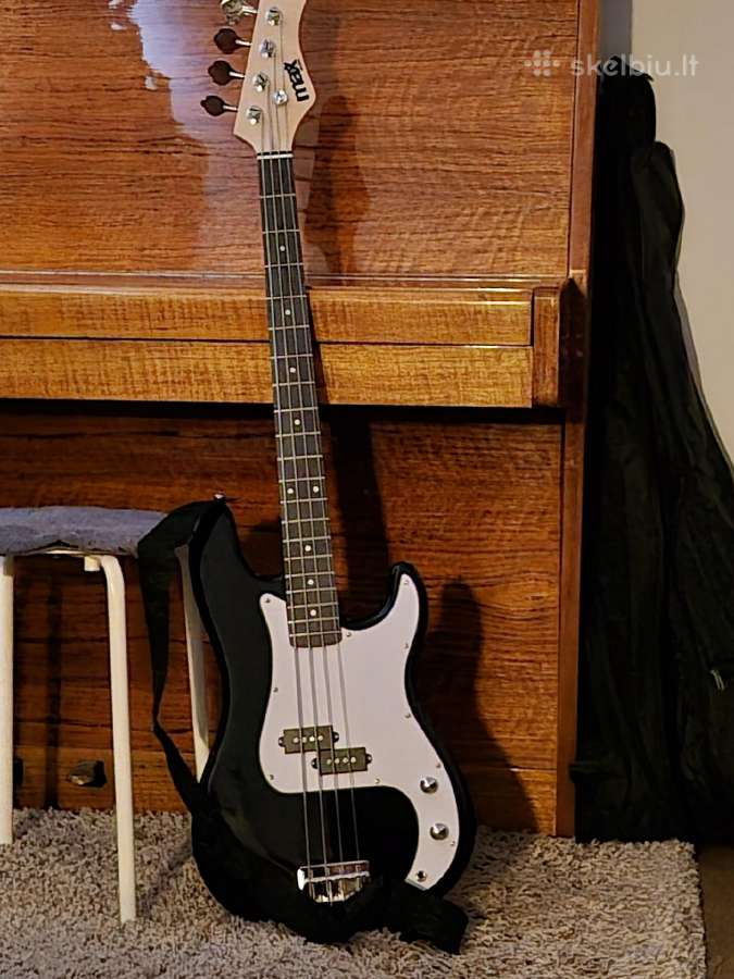 Mažai naudota bosinė gitara