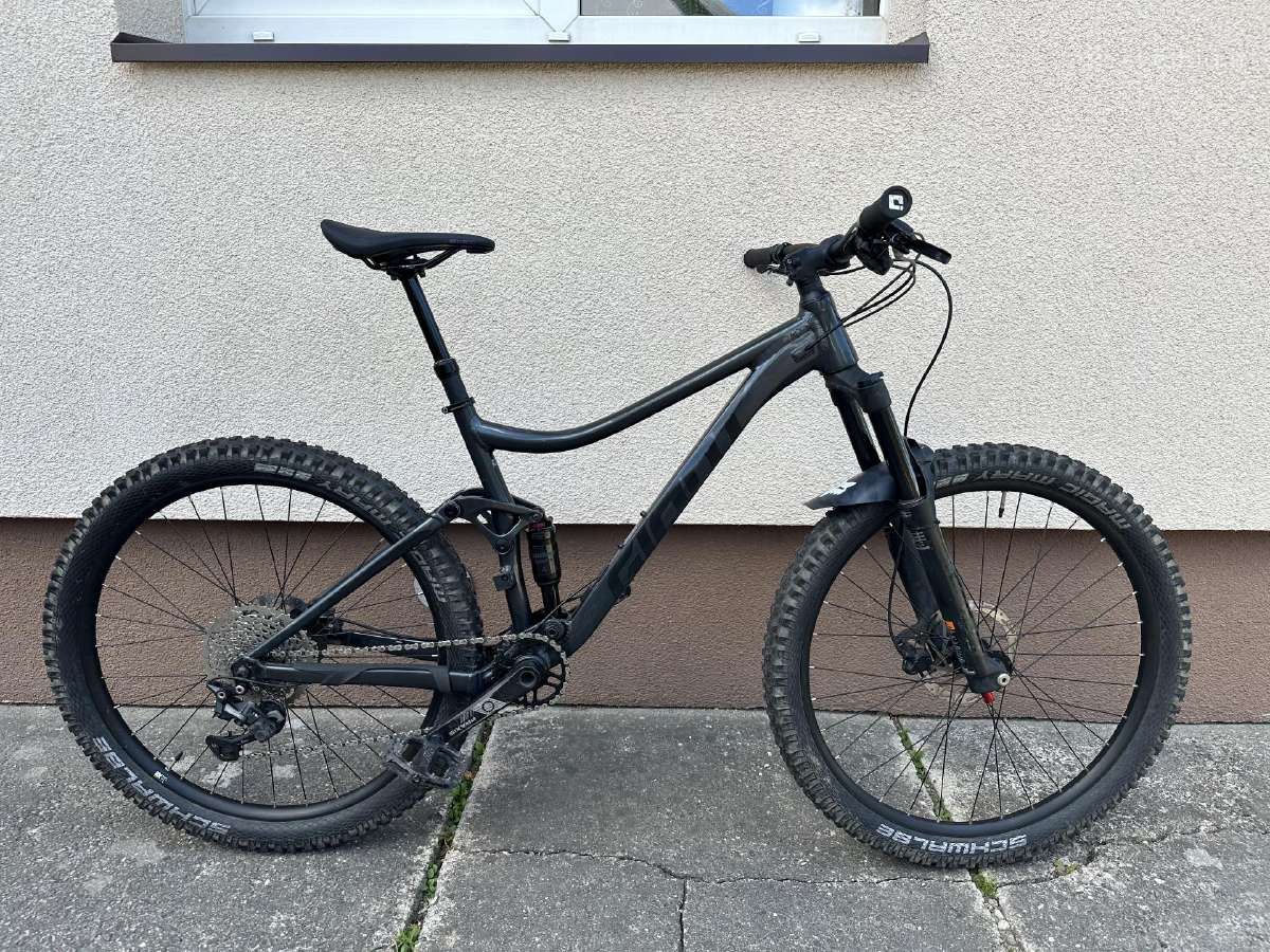 22-23m. Giant stance pilnos amortizacijos MTB.