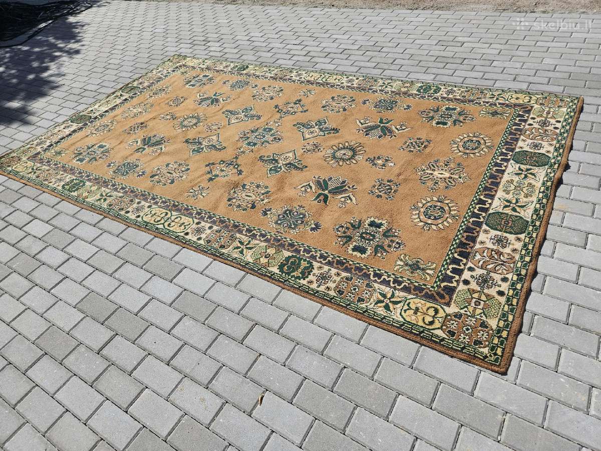 Vilnonis didelis kilimas 2 x 3,3 m
