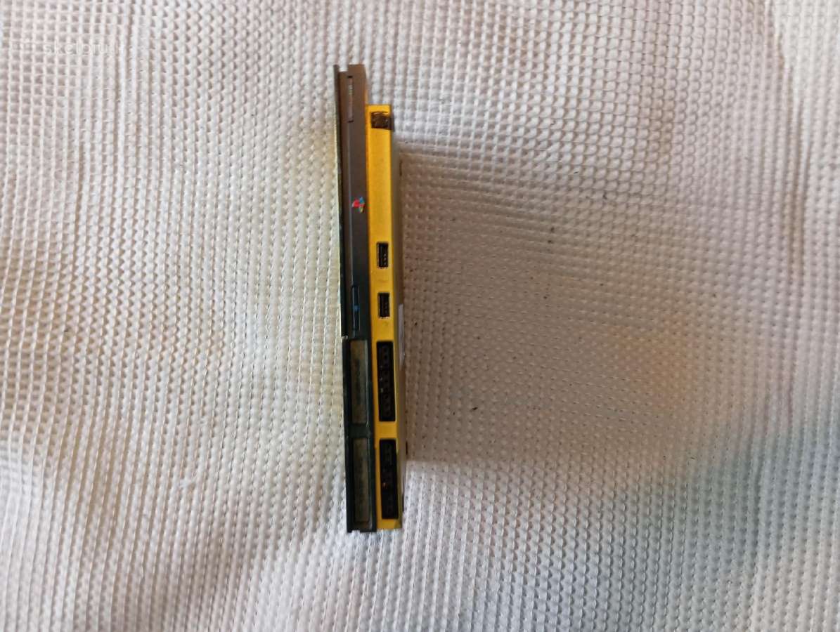 Playstation 2 slim - nuotraukos Nr. 3