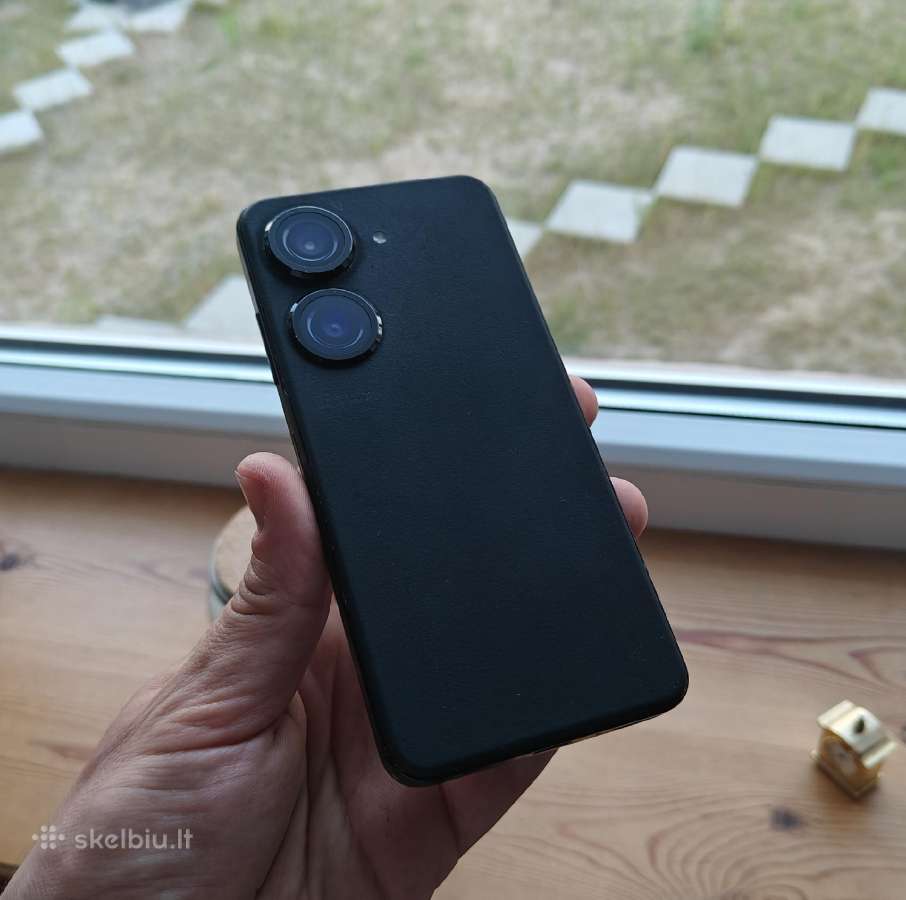 Asus Zenfone 9