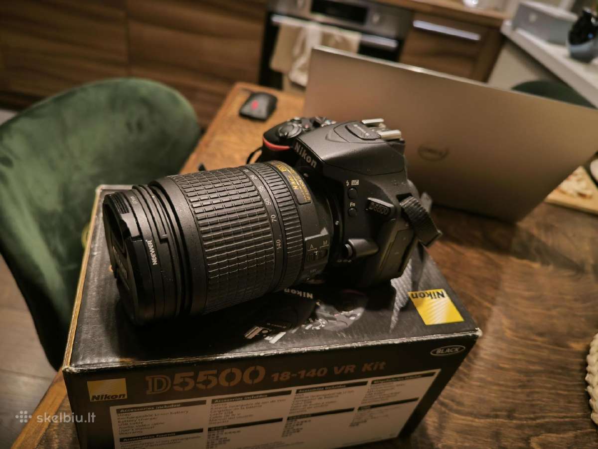 Nikon D5500 + Af-s Dx Nikkor Vr 18-140 3.5-5.6g Ed