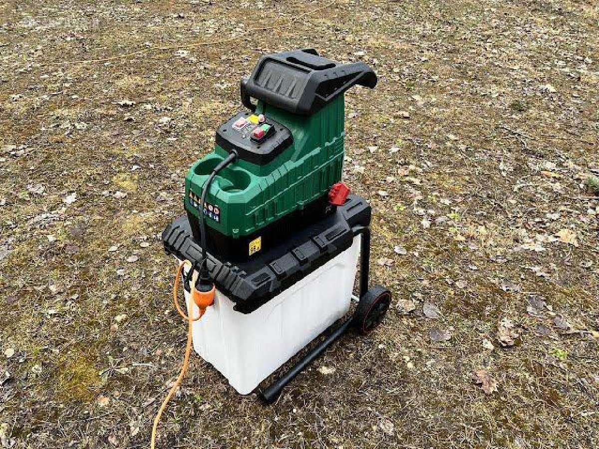 Naudotas šakų smulkintuvas Parkside 2800w
