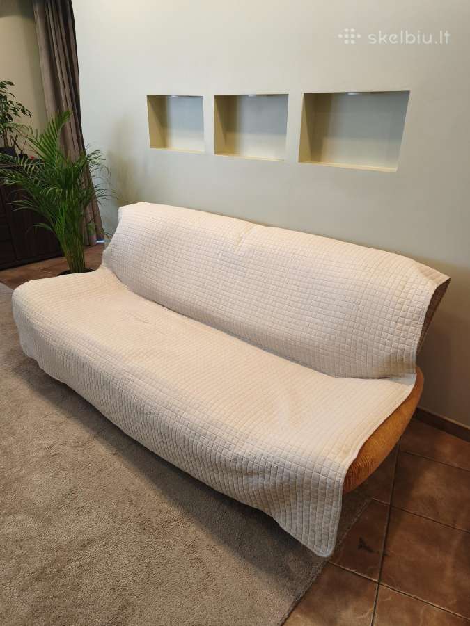 Dovanojama sofa-lova