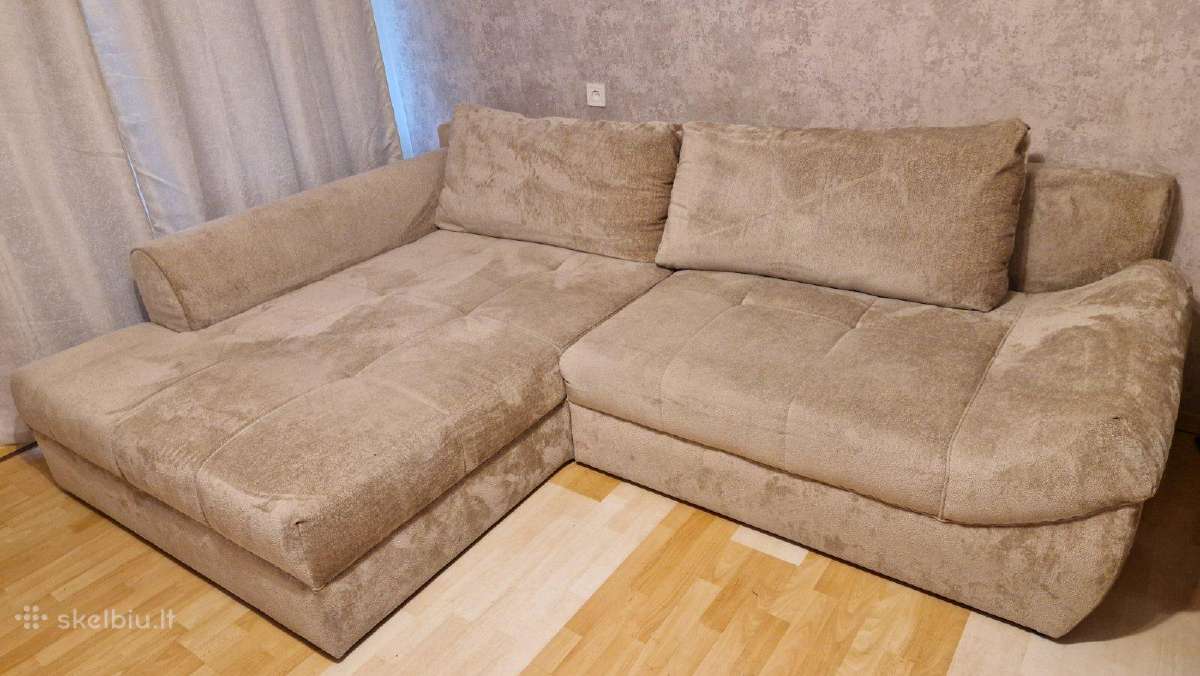 Minkštas kampas su miegama dalimi