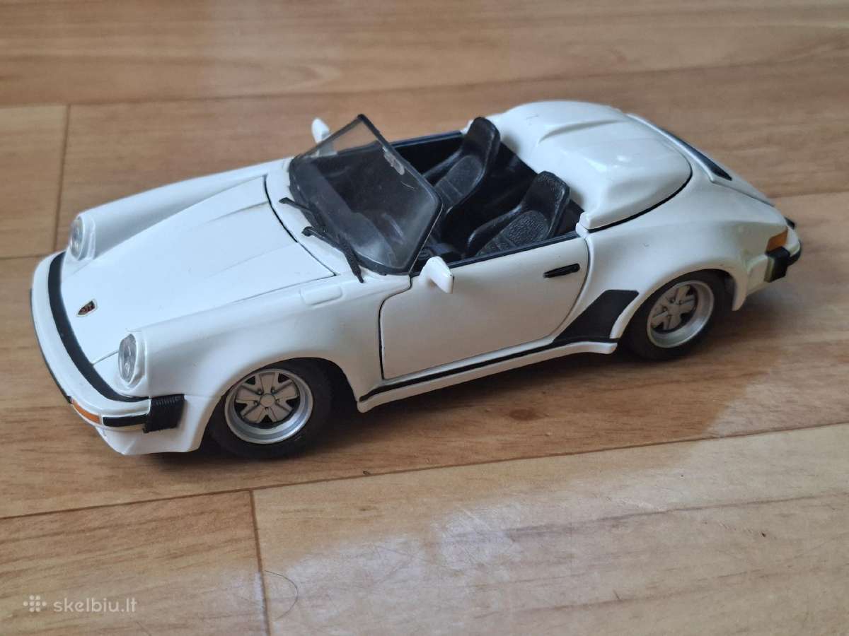1:24 Porsche 911 Speedster
