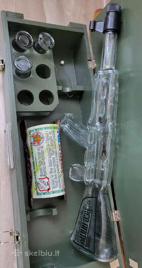 Butelis-automatas „Red Army Kalashnikov“ su medine - nuotraukos Nr. 2