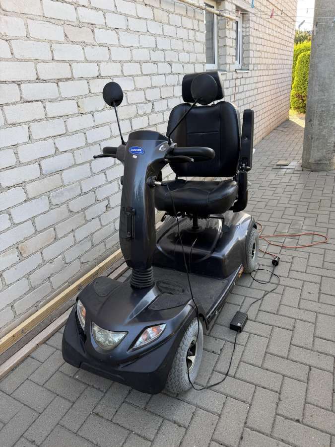 Invacare neįgaliojo elektrinis skuteris
