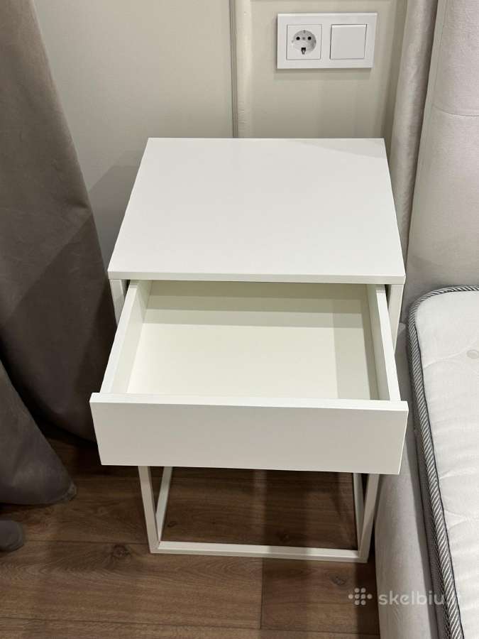 Parduodu 2 Ikea naktinius staliukus - nuotraukos Nr. 4
