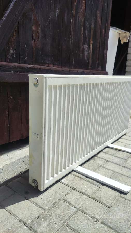 Radiatoriai -120x55 2 vnt ir 80x50 1 vnt. Balti